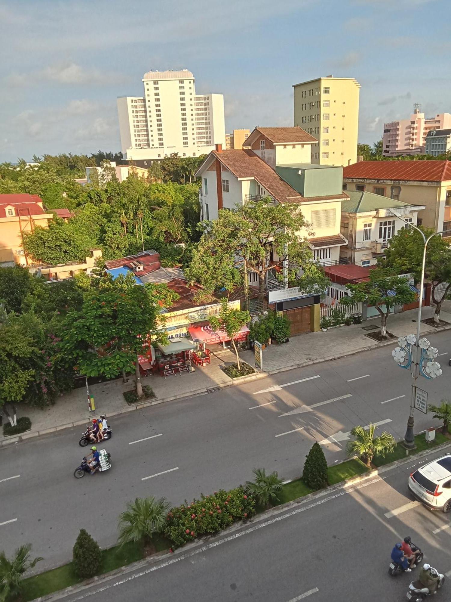 Quang Minh Hotel Дошон Экстерьер фото